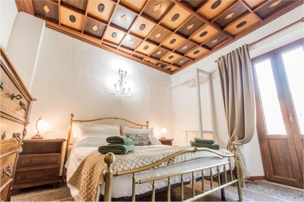 Monti Guesthouse Monti di Licciana Nardi Extérieur photo