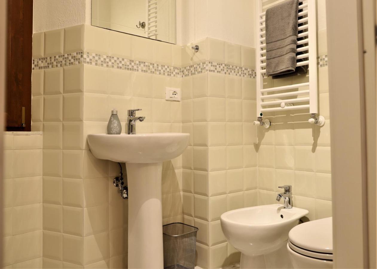 Monti Guesthouse Monti di Licciana Nardi Chambre photo