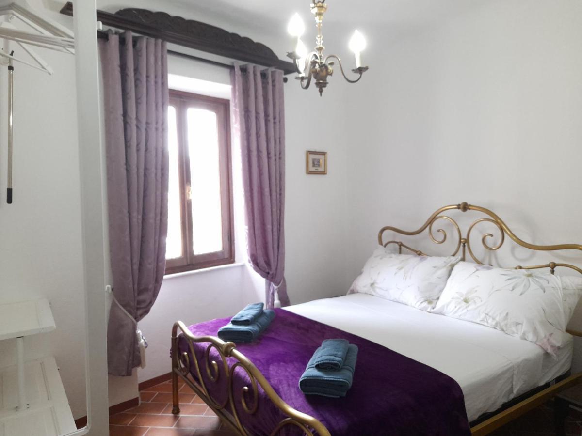 Monti Guesthouse Monti di Licciana Nardi Extérieur photo